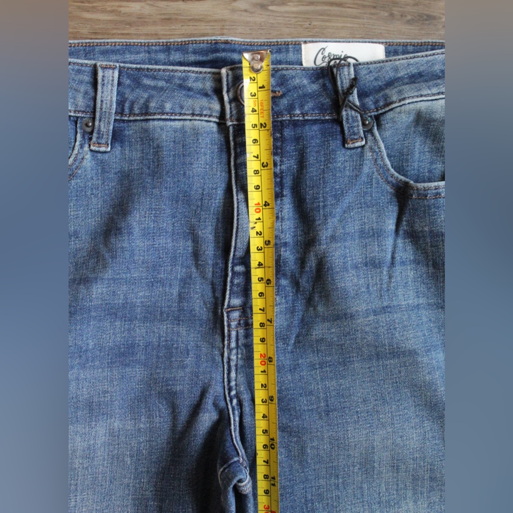 Cosmic Blue Love Women’s Jeans Guthrie Wash Straight Leg Size 32T NWT - Picture 8 of 9
